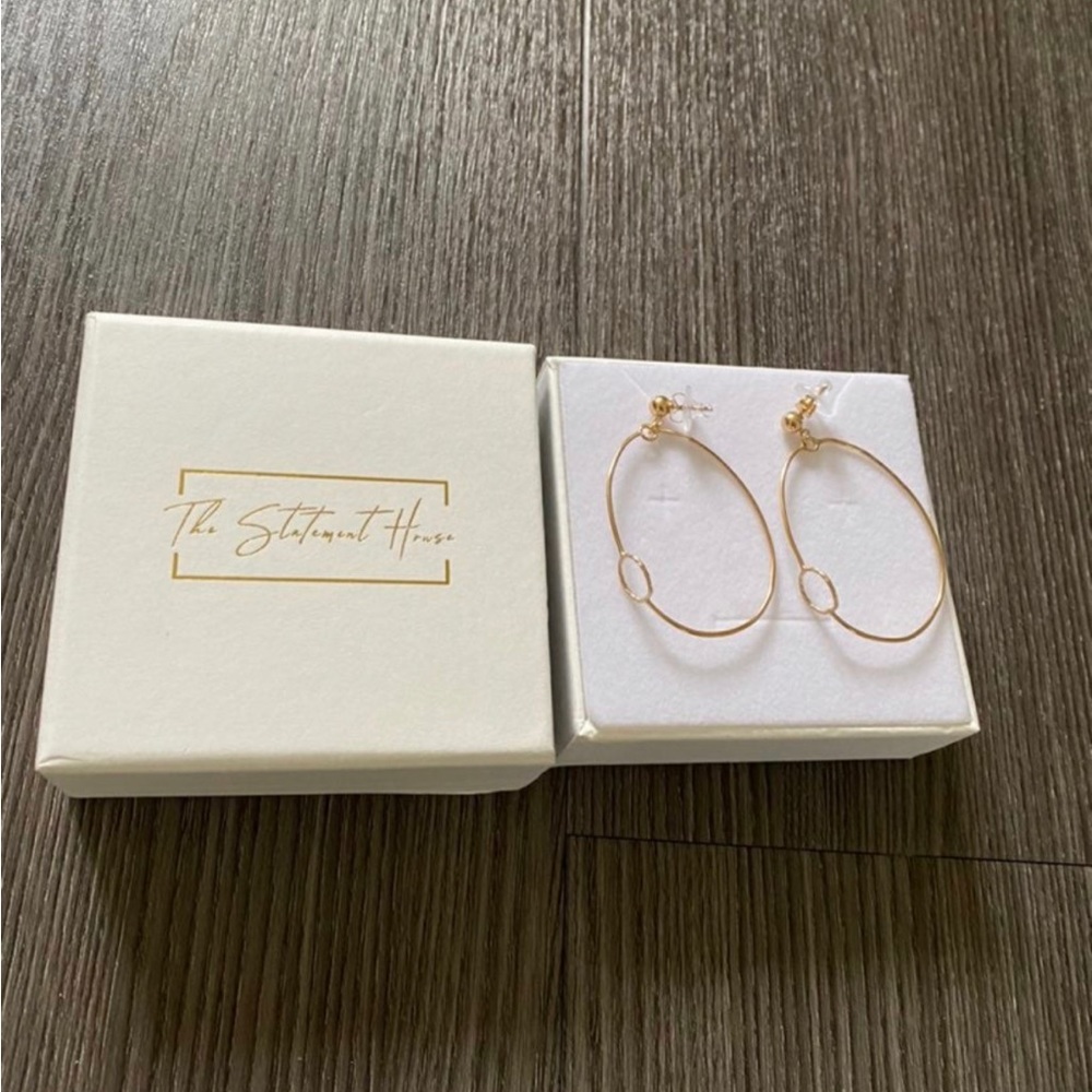 The Statement House SHAE Circle Hoop Earrings